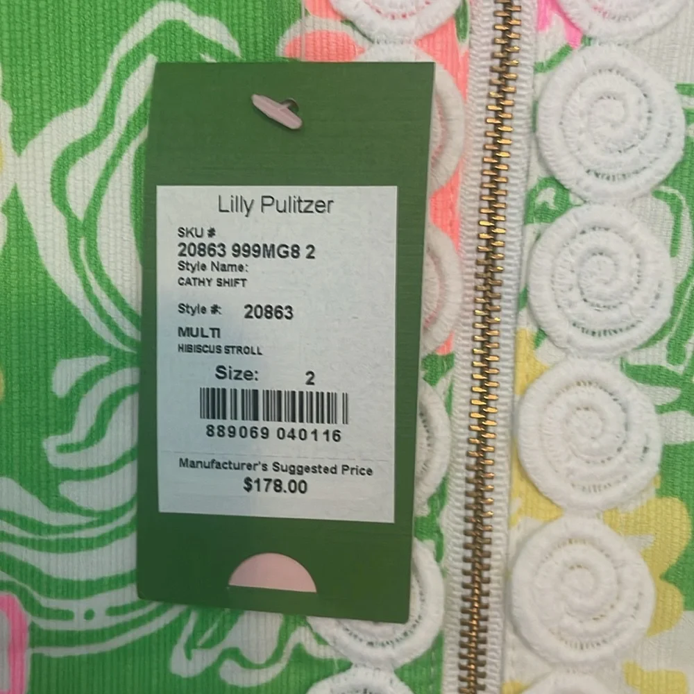 Lilly Pulitzer Cathy shift in hibiscus stroll print. Brand new with tags - Picture 4 of 6